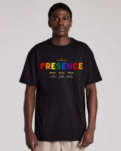 GENDER NEUTRAL TEE/PRESENCE BLACK