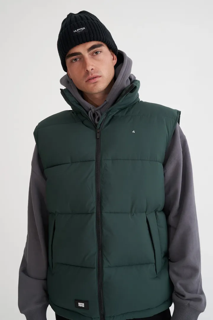 MENS BOX PUFFER VEST FOREST